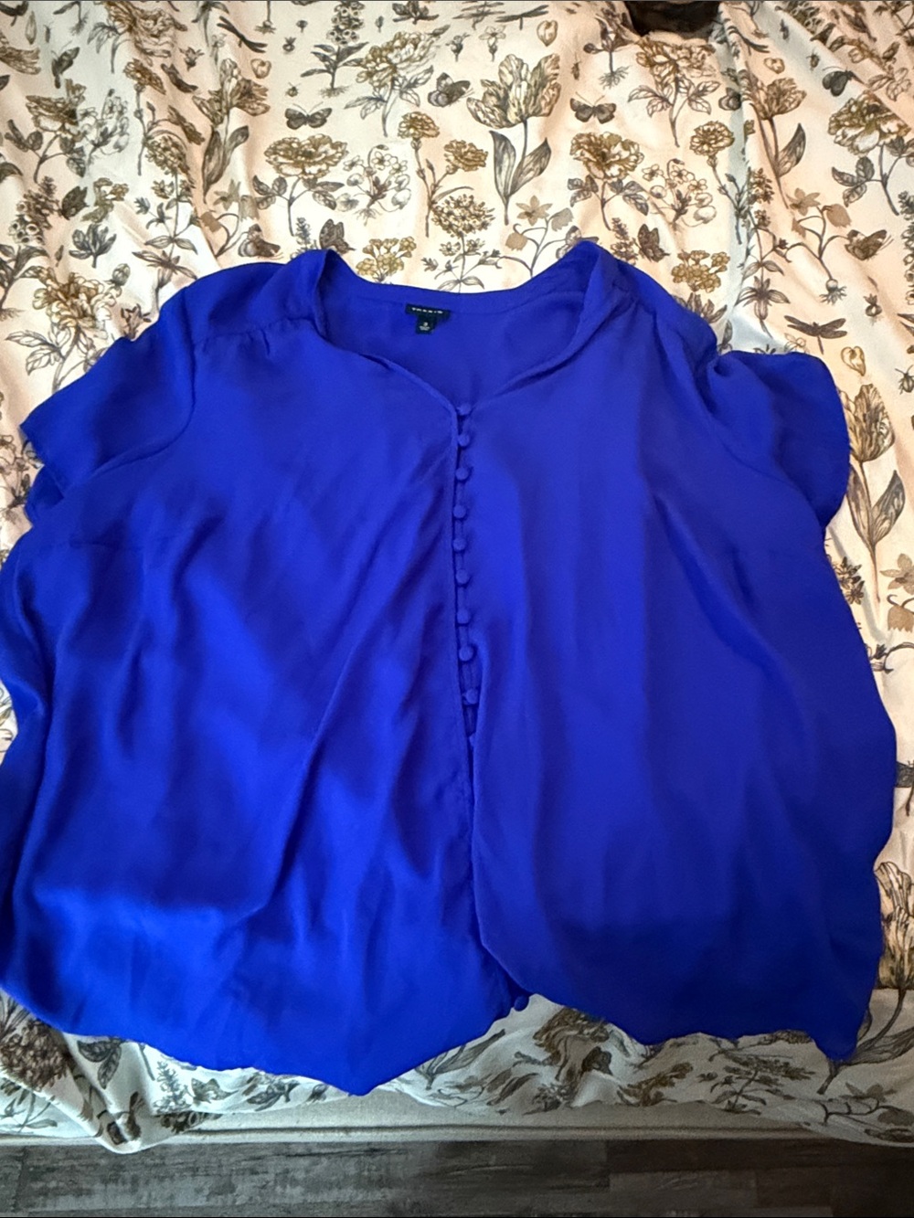 Torrid Women’s Royal Blue Short-Sleeve Button Front Blouse